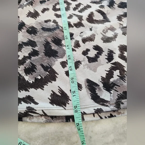 LulaRoe Animal Print Dress Bold Animal Print Slip On 2 XL - Picture 9 of 10